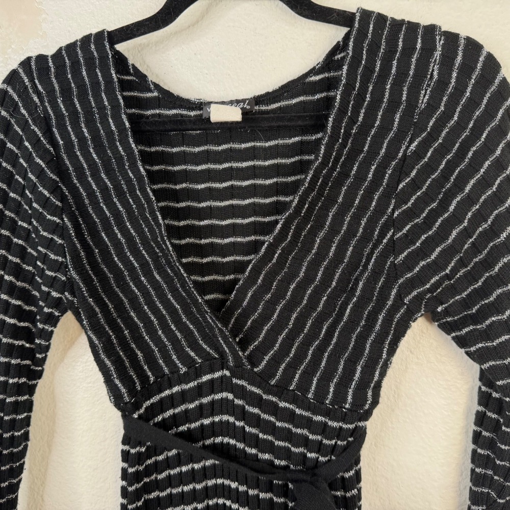 Wet Seal Women's Top Black Silver Stripes Sz M Y2K 90's Babydoll Belted - Picture 8 of 13